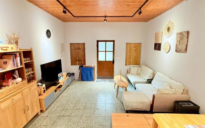 Golden location包棟泳池屋/蜷尾家,西市場旁Entire Pool house