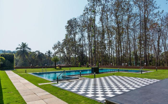 Hotel Holiday Village