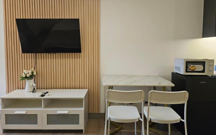 The Executive Suites at Century Spire Makati