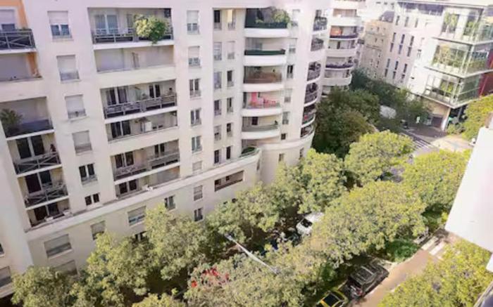 Cozy Room with Private Bathroom near LaDefense