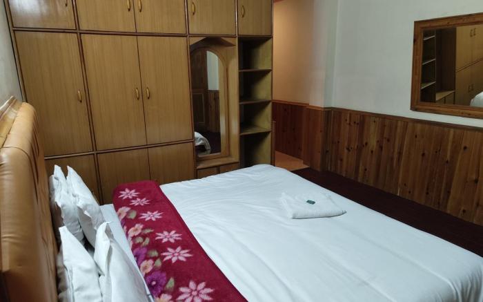 New Rewat Residency
