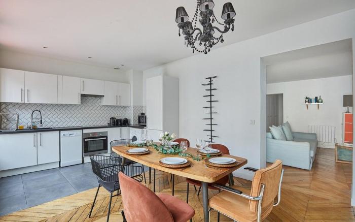 Superb 3 bedroom flat in the Center of Paris