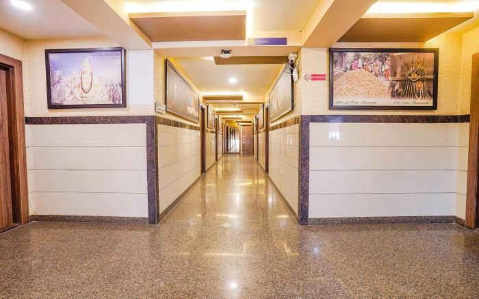 FabHotel Ginger Suites