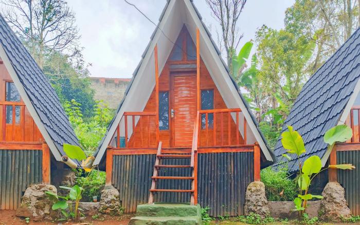Valley Ciater Subang Mitra RedDoorz