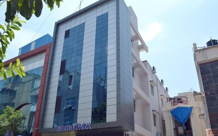Hotel Metropark - Vadapalani
