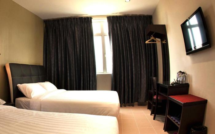Ayer Hitam Hotel