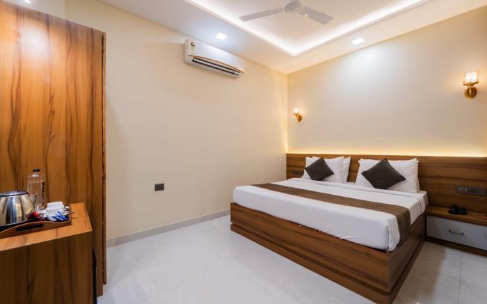 Hotel Kanha & Banquet