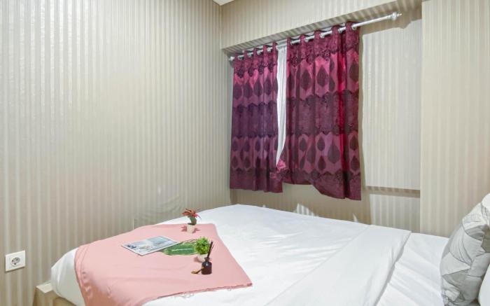 Comfort 2BR with Extra Room Meikarta By Travelio