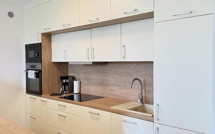 FamilyVilla, new 4 Luxury Big Apartments, parking