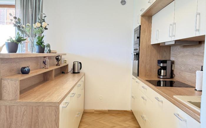 FamilyVilla, new 4 Luxury Big Apartments, parking