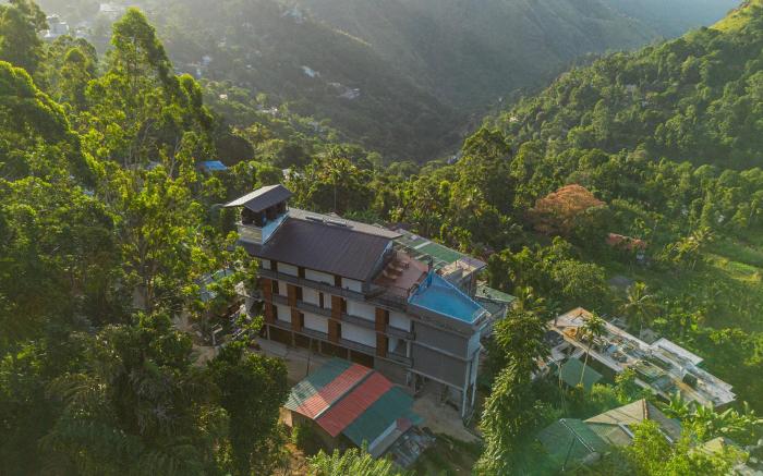 Crystal Springs Luxury Hotel