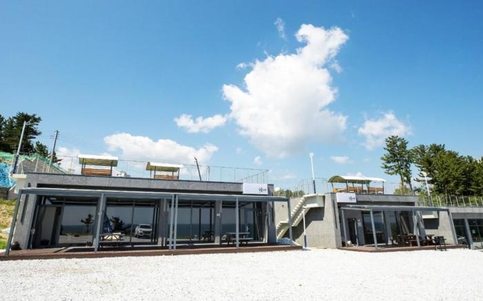 Uljin with Light Private Pension &amp;amp;amp;amp;amp;amp;amp;amp;amp; Caravan