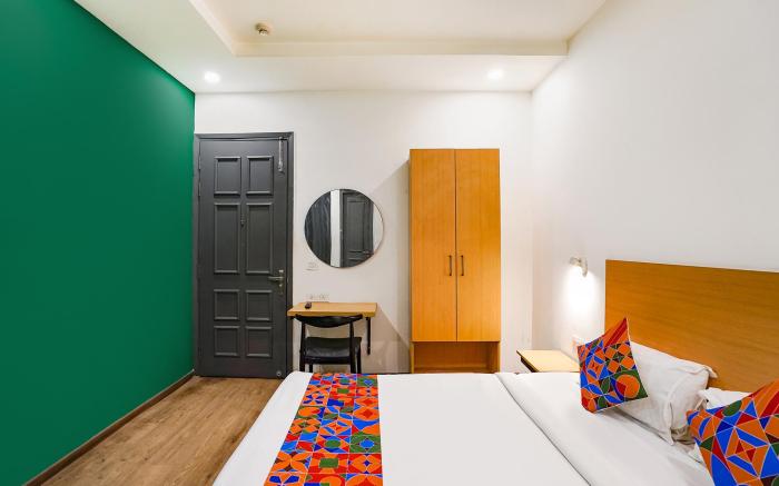 FabHotel The Luxe Inn