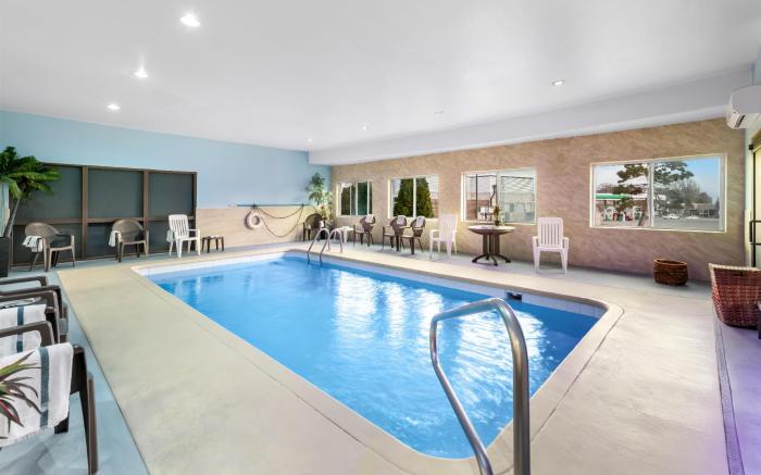 Red Lion Inn & Suites Blue Springs