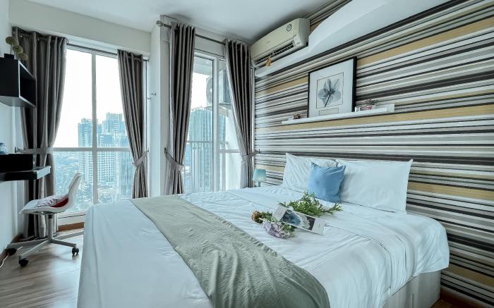 Neat Studio Room at Tifolia Apartment By Travelio