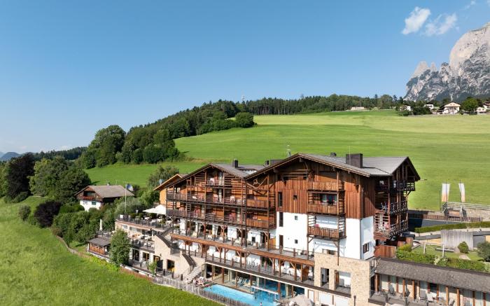 Hotel Emmy - five elements