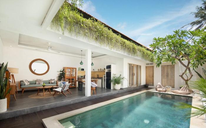 Stylish 2BR Villa in Seminyak with Private Pool