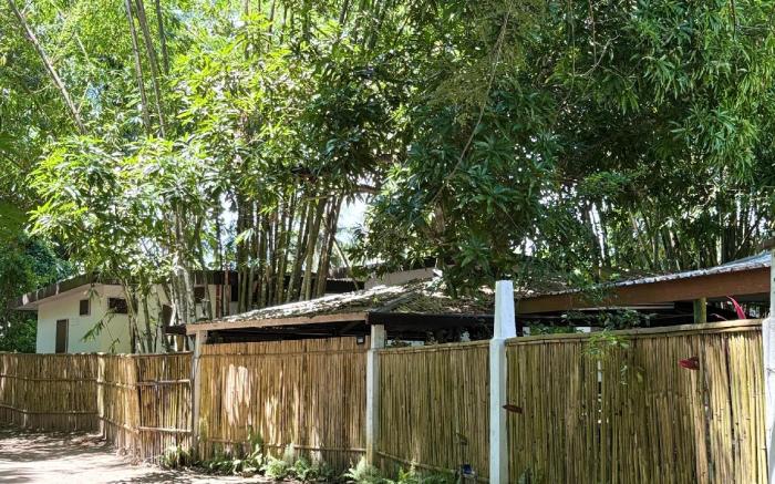 Morato beach and inn