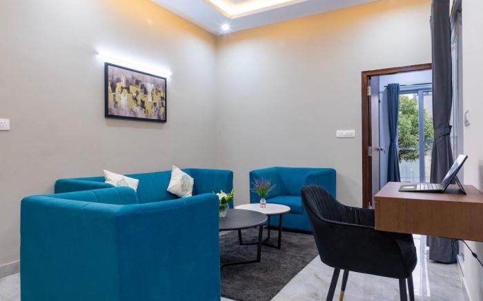 Spacious 1 BHK with Breakfat Near HSR,Koramangala.