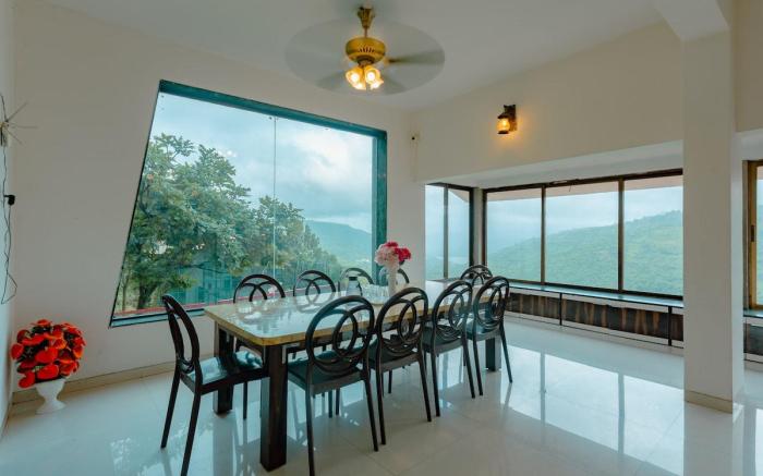 Vistavia Villa by StayAtlas.