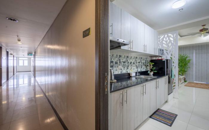 Cozy Staycation at Green Residences Beside DLSU