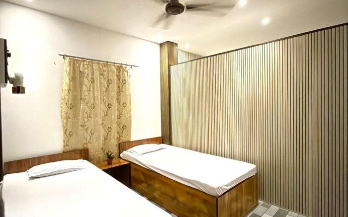 Tulip Inn -3BHK(G) AC Near Kamakhya