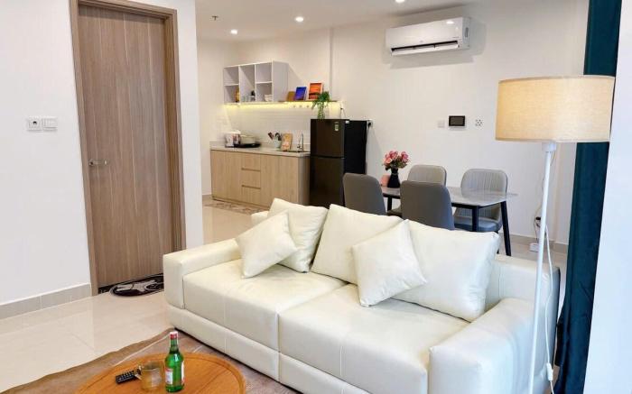 Vinhomes grand park 2 bedroom apartment large size
