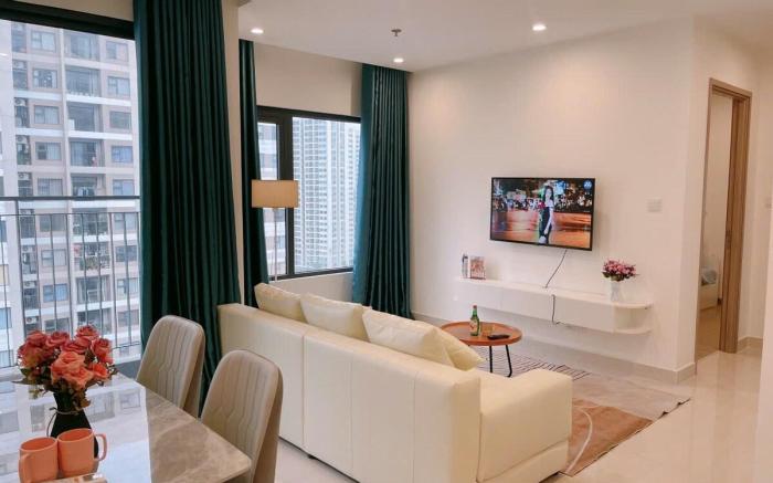 Vinhomes grand park 2 bedroom apartment large size