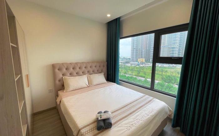 Vinhomes grand park 2 bedroom apartment large size