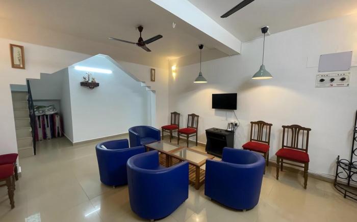 Blue Azure 2BR GFwalk to beach in Goa by Homeyhuts