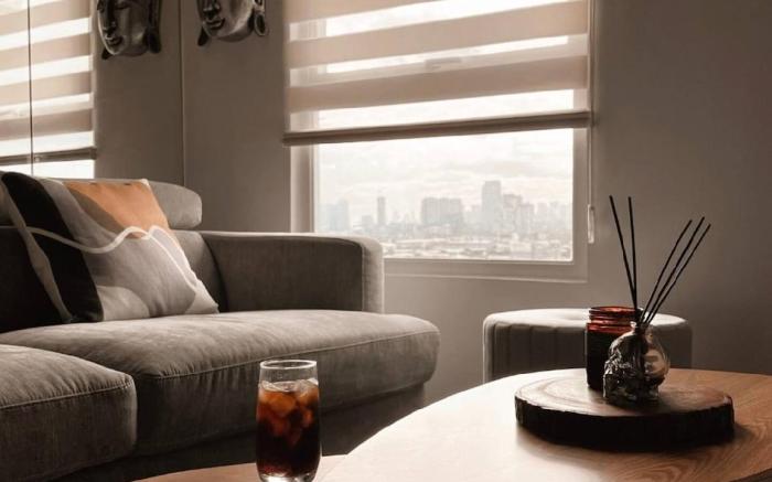 Modern 2BR | 60" TV | Stream & Comfort w/mini KTV