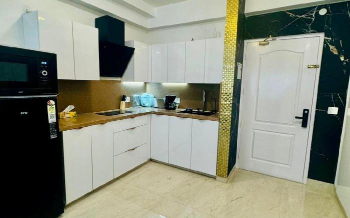 Townmanor Studio, Knowledge Park 3, Greater Noida