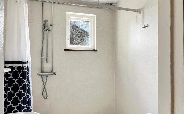 Large Corporate Housing - 20 Beds