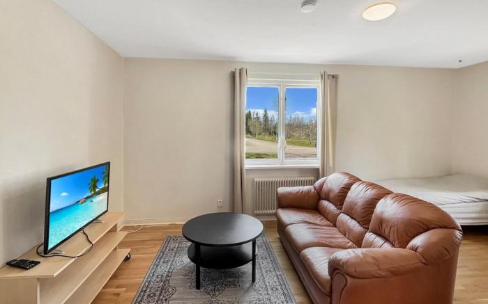 Large Corporate Housing - 20 Beds