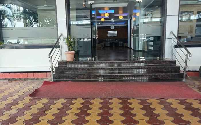 HOTEL MATHURA INN