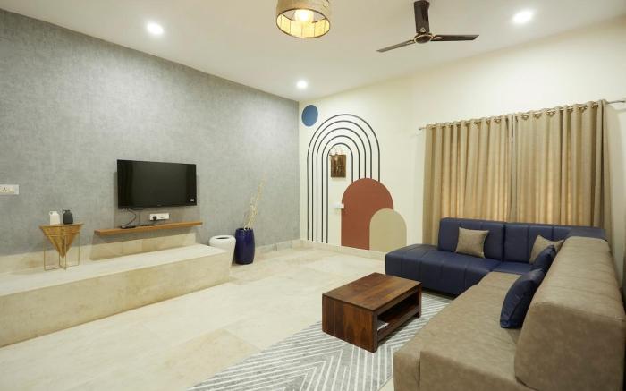 Elegant - 3BHK AC Villa with Lawn BanjaraHills HYD
