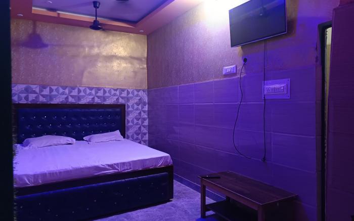 A K Rajput Guest House