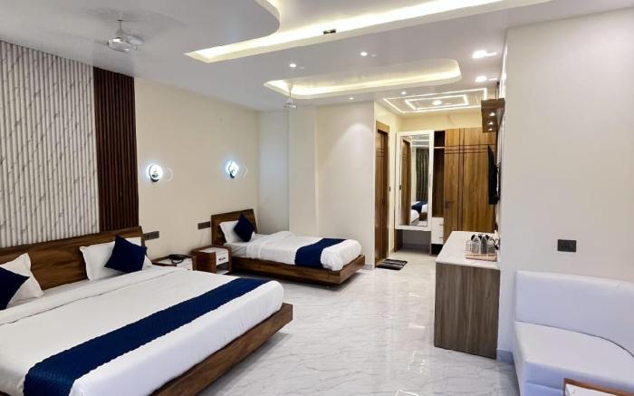 Hotel Buransh inn Ghugtani secret Waterfall Road