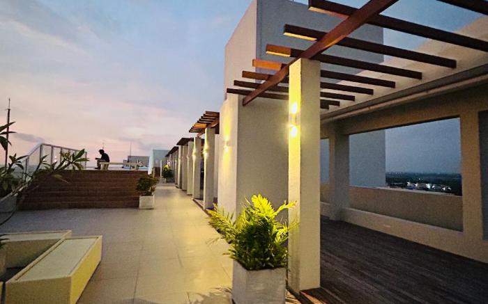 Beachfront II By A&A Villas