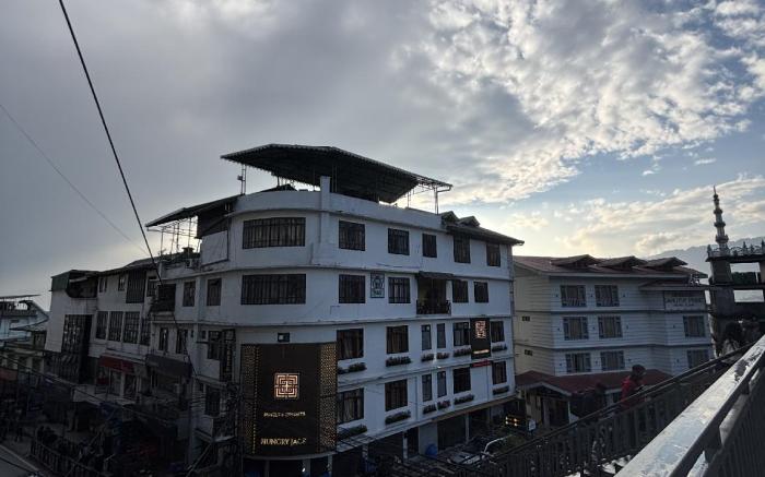 Avianna Hungry Jack, Gangtok 