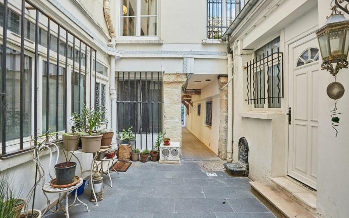 Amazing and new apartment center of Paris