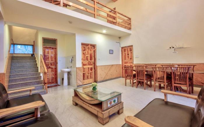 The Applewood Cottage -Manali | 8BR By Homeyhuts