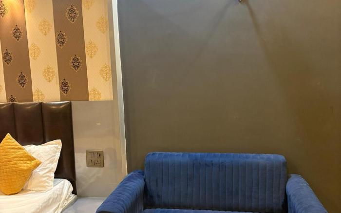Premium Luxury Stay.