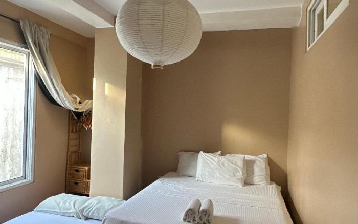 Centrally located cozy two bedroom apartment 