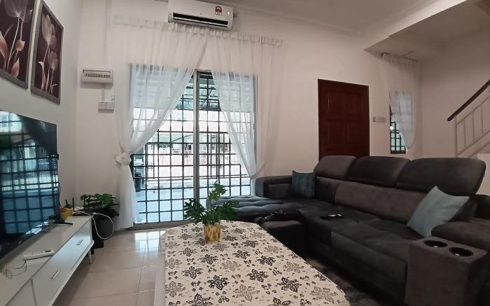 Jess Oasis Stay Tambun