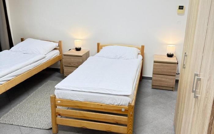 Sleep & Go Praha 5 Anděl - Two-Bedroom Apartment