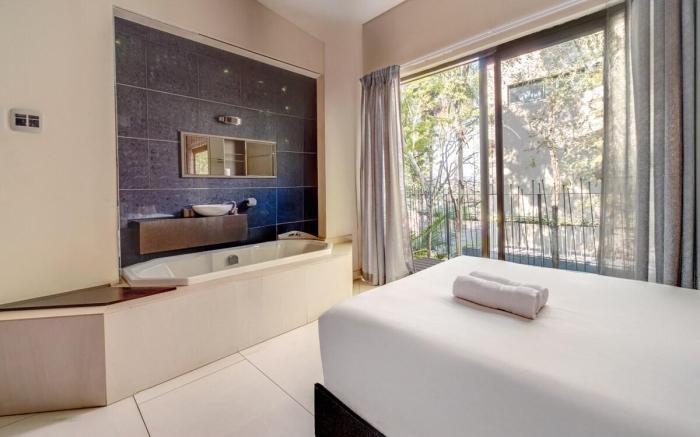 Scenic Stay in Athol - Fireplace, Free wifi & Pool