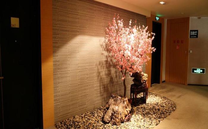 Hundred Centuries Hotel