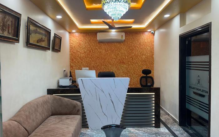 Hotel Punit Palace
