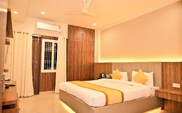 Atharv Kaashi - Behind Sigra Sports Stadium